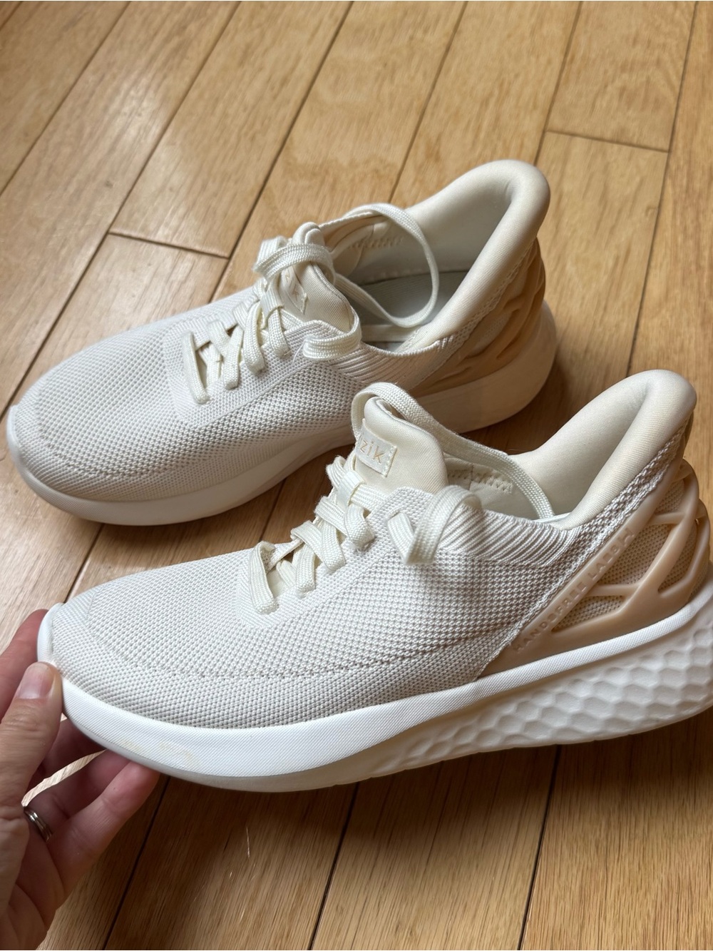 Kizit Athens Cream Knit Sneakers